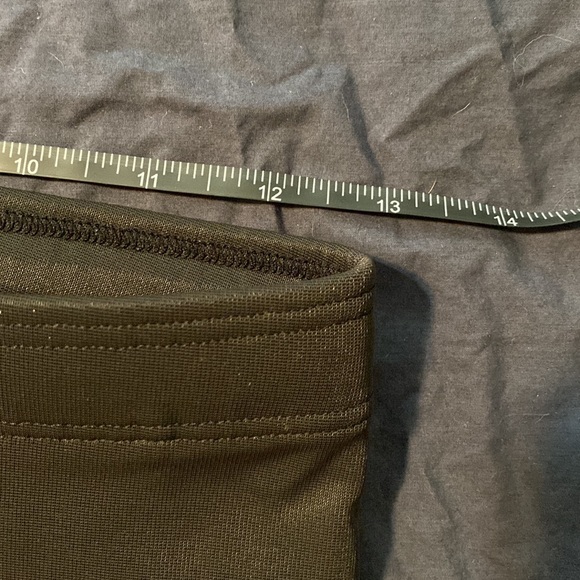 Cw-X compression shorts- new! Pink stitching - Picture 6 of 10